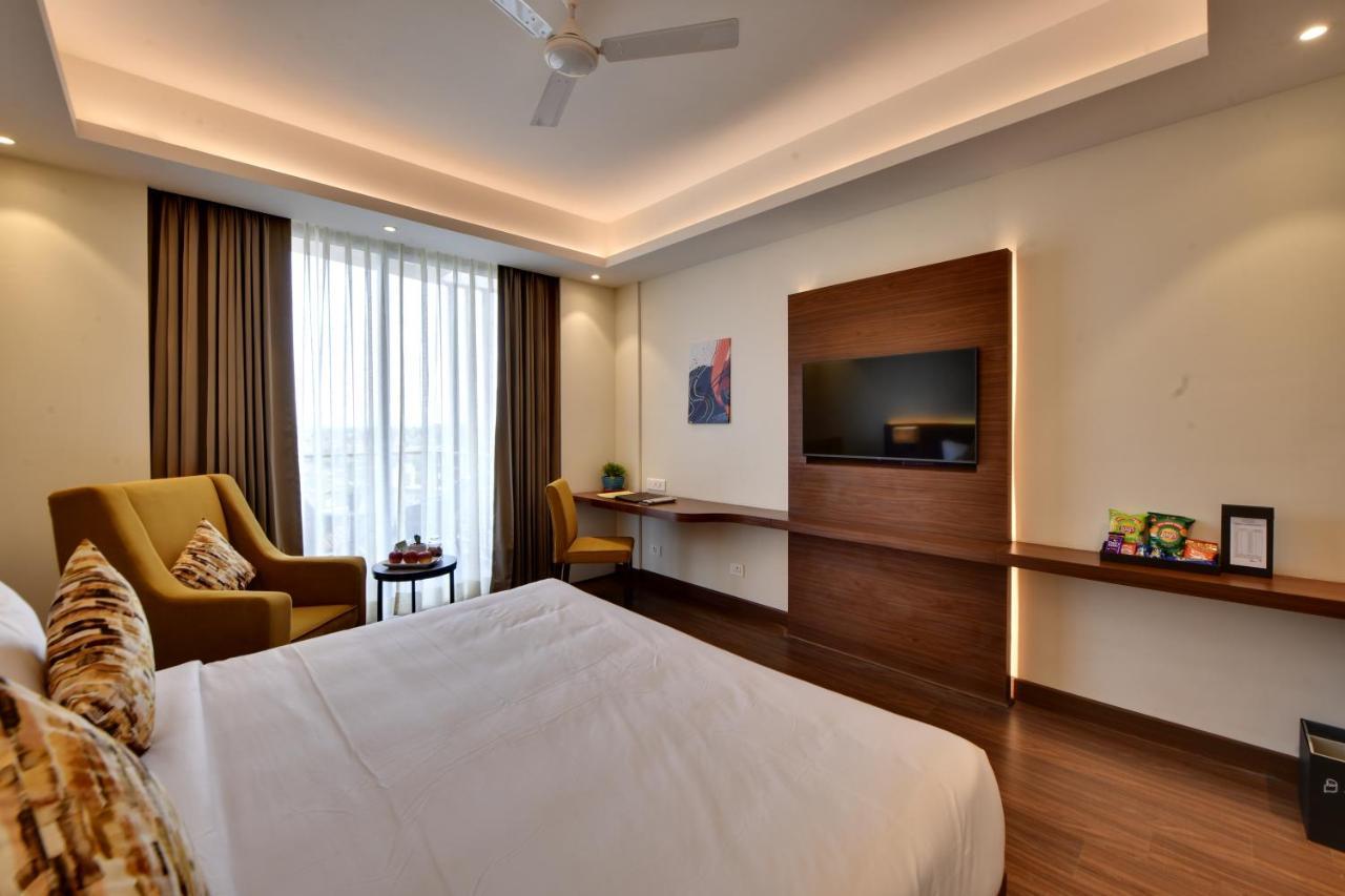 The Fern An Ecotel Hotel, Alwar Sariska エクステリア 写真