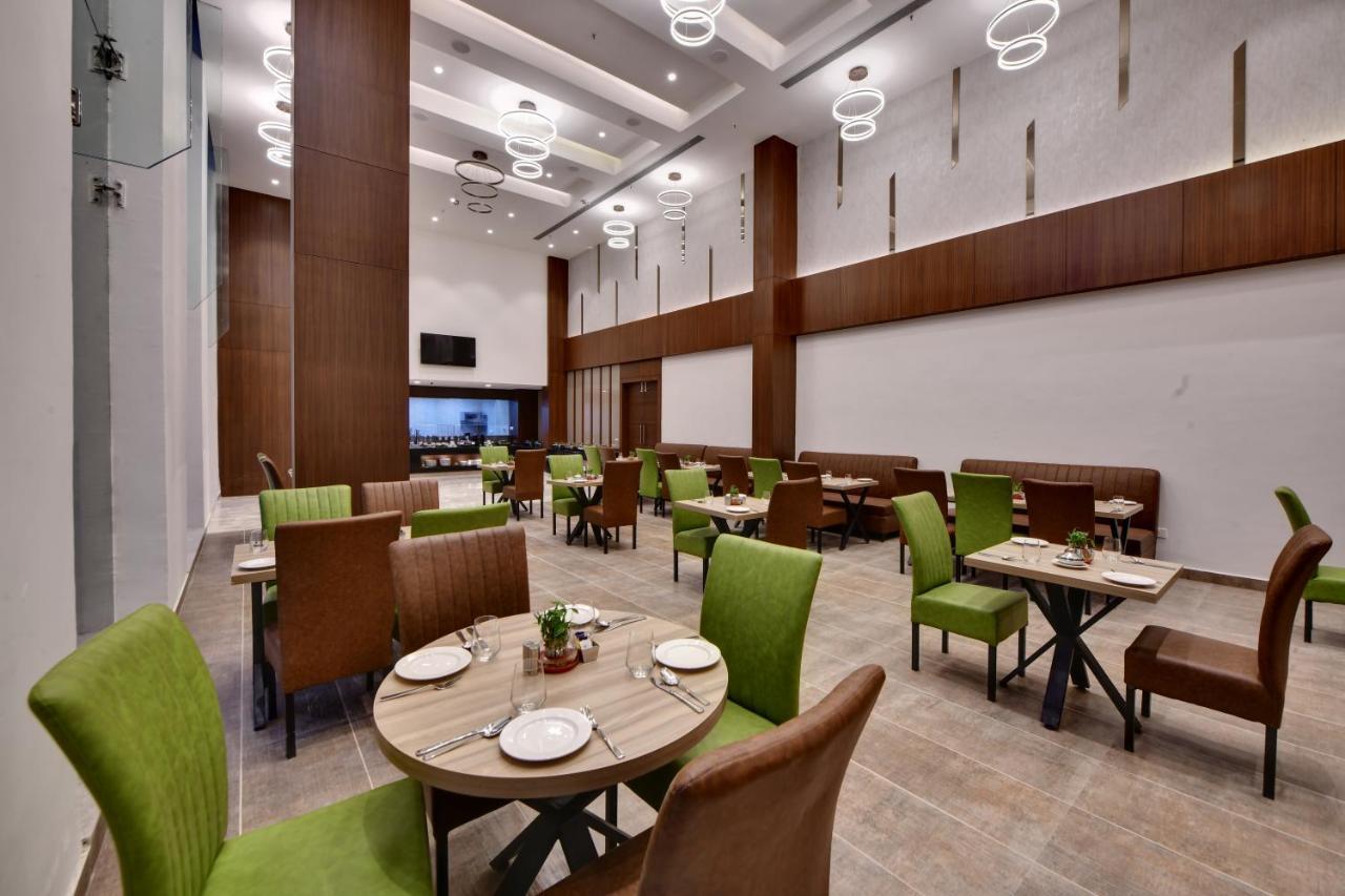 The Fern An Ecotel Hotel, Alwar Sariska エクステリア 写真