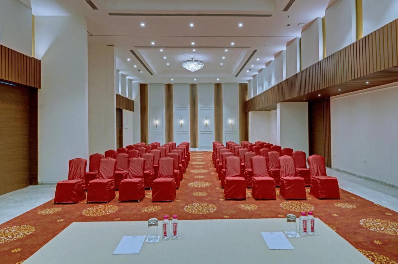 The Fern An Ecotel Hotel, Alwar Sariska エクステリア 写真